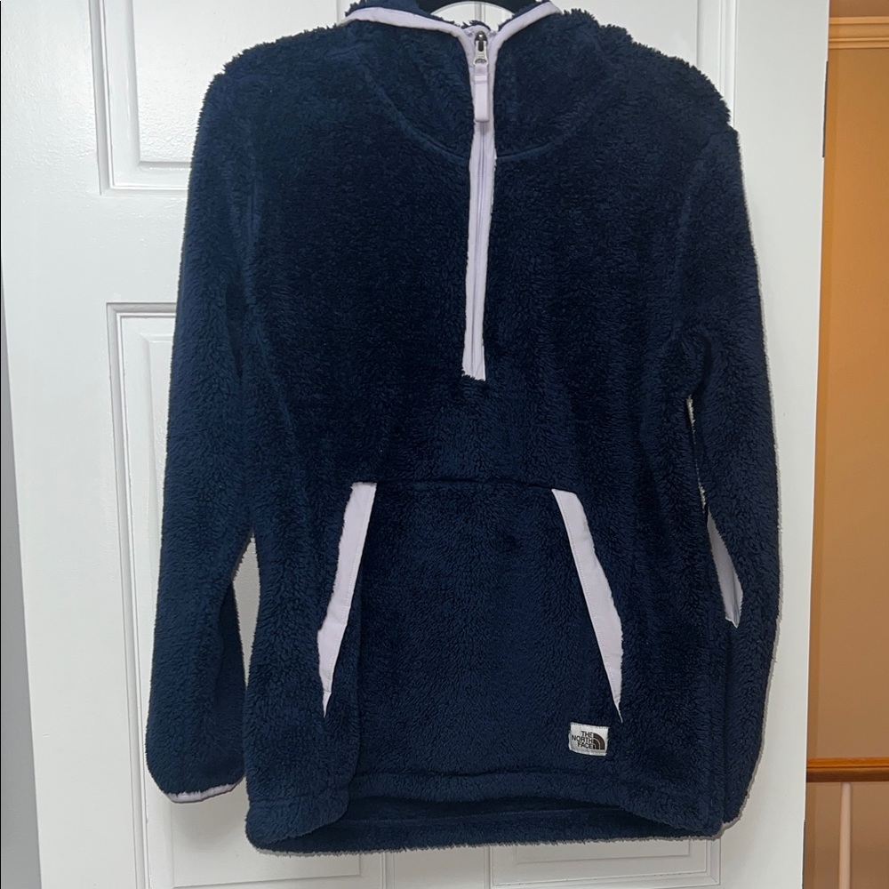 The North Face Women's Navy and White Fleece Jacket
